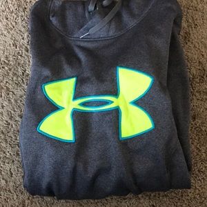 UNDER ARMOUR HOODIE